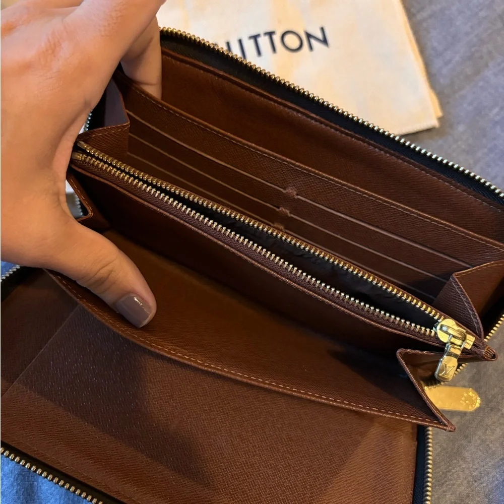 Louis Vuitton zippy wallet organizer - Picture 8 of 11